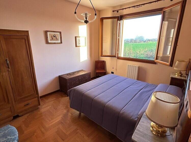 ホテル Agriturismo Garzolé