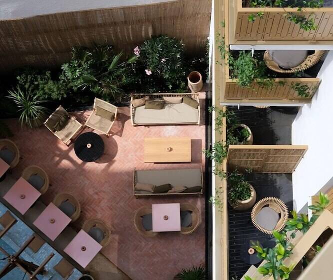 ホテル Bloom House Hôtel & Spa