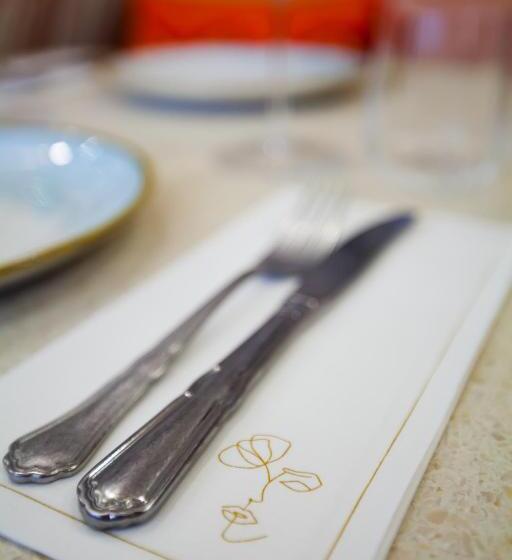 ホテル Bloom House Hôtel & Spa