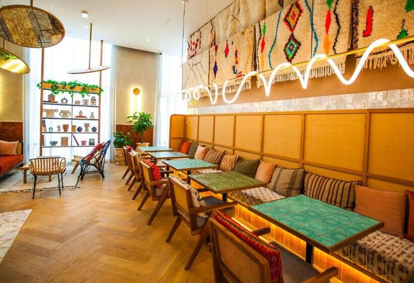 ホテル Bloom House Hôtel & Spa