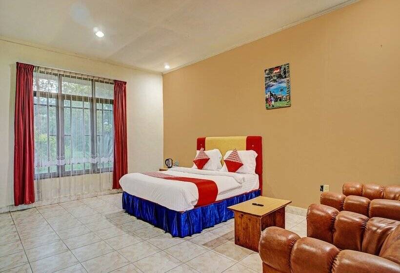 בית מלון כפרי Capital O 92214 Beristera