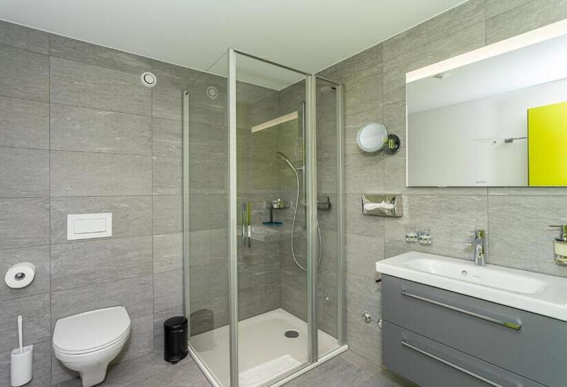 Отель Frutt Living