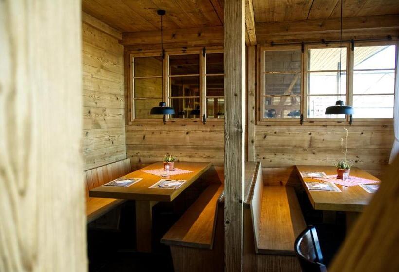 Отель Frutt Living