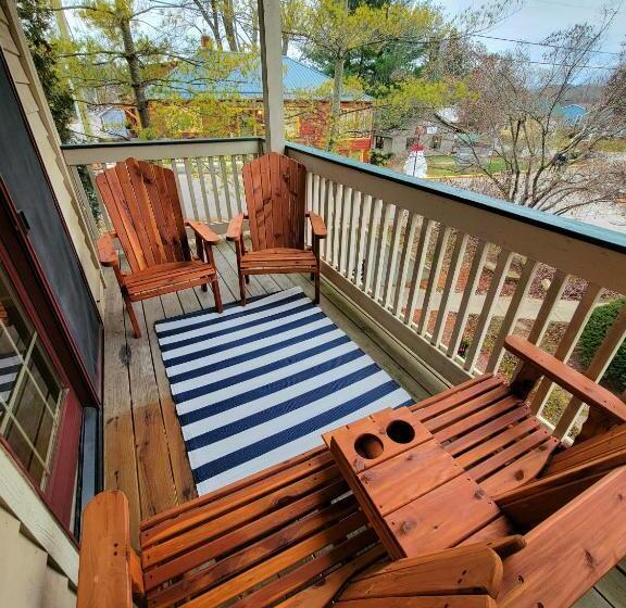 酒店 Grand Wood Suites