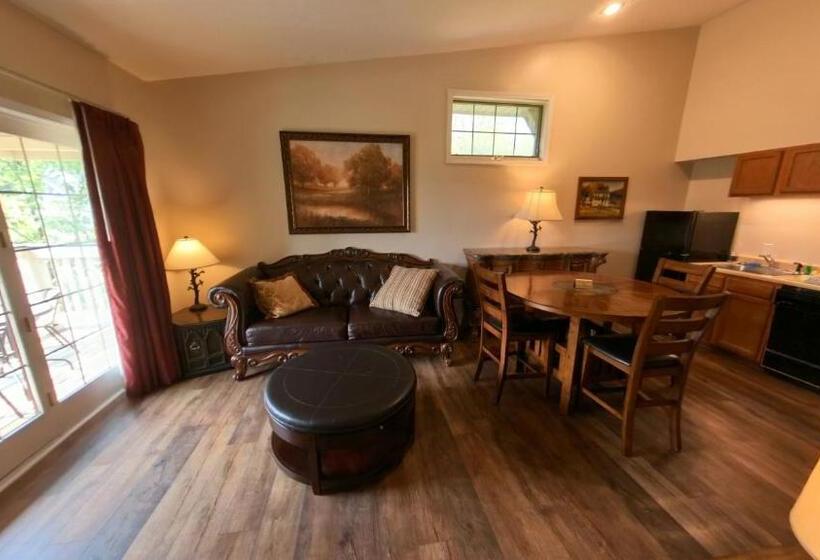 فندق Grand Wood Suites