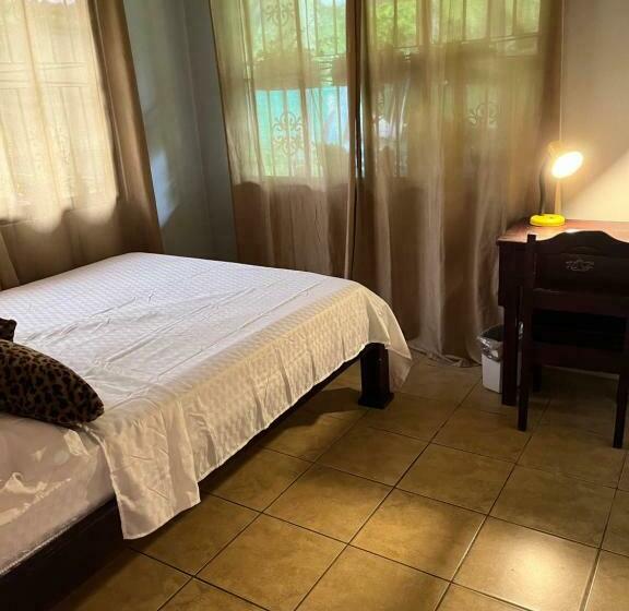 فندق M R Hostele Wellness