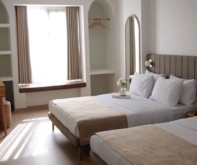 בית מלון כפרי Meshk Airport