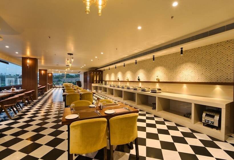 هتل Sterling Pushkar