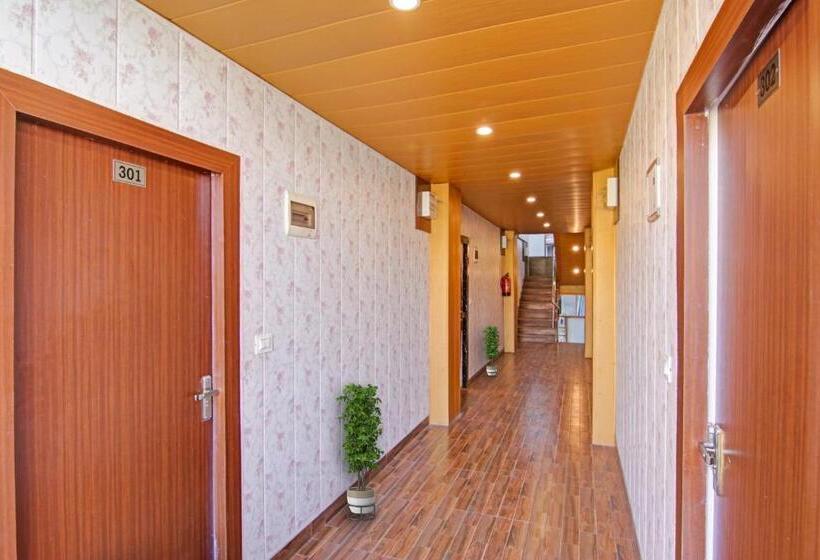 Flagship Hotel Pine View Villa