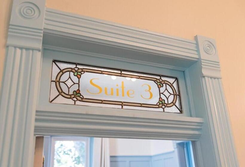 בית מלון כפרי Suite 3 Historic Art City Inn