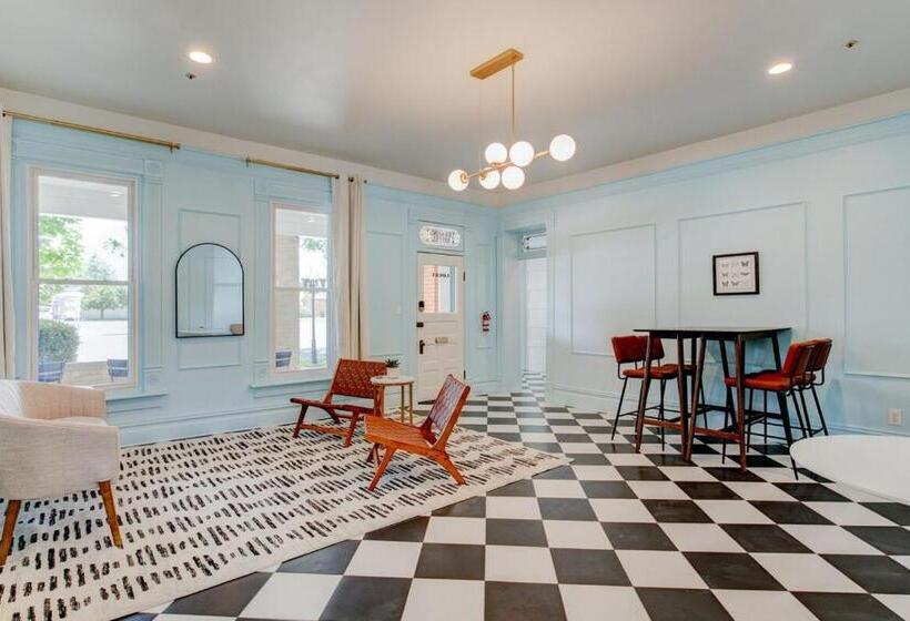 בית מלון כפרי Suite 4 Historic Art City Inn