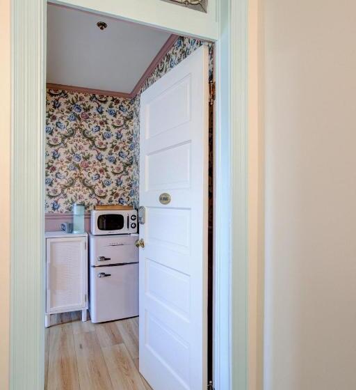 בית מלון כפרי Suite 4 Historic Art City Inn