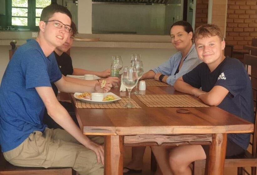 호텔 Tepraas Sigiriya