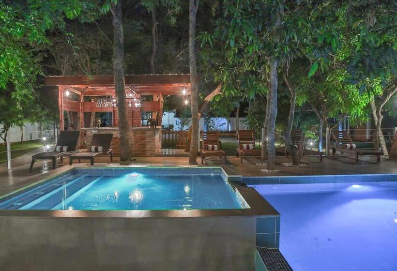 호텔 Tepraas Sigiriya