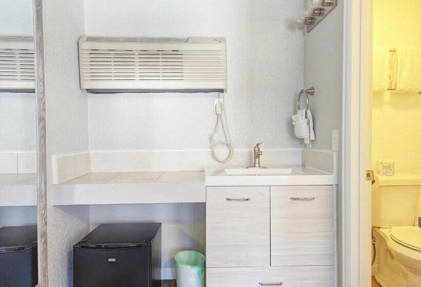 فندق The Fountain Creek Inn Of Manitou Springs