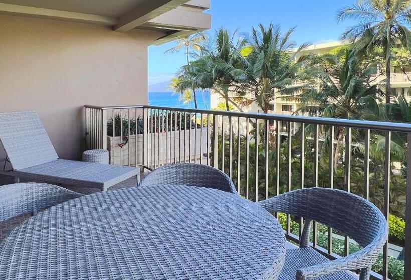 Maui Westside Presents: Whaler 420   Best Location In Kaanapali Beach