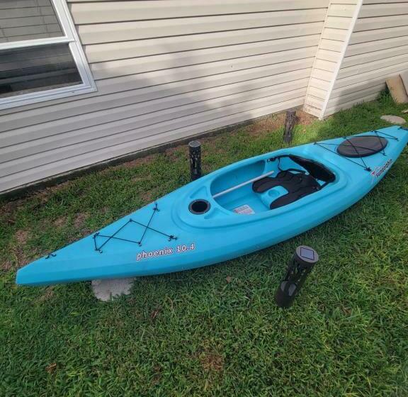 פנסיון 3 Great Room For Rent, Individual Entrance, Share Bathroom, Beautiful Lake, In Manufactured Home 5 M