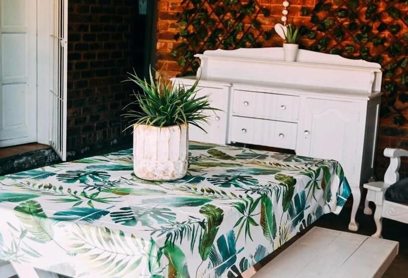 פנסיון Zhantique Guest House 1  Unit 5