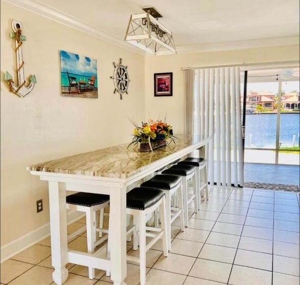 بنسيون Cheerful Home With Two Bedrooms