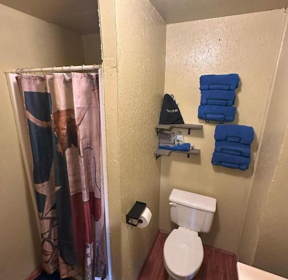 بنسيون Acorn Hideaways Canton Cheerful Bluebonnet Suite Sleeps 5