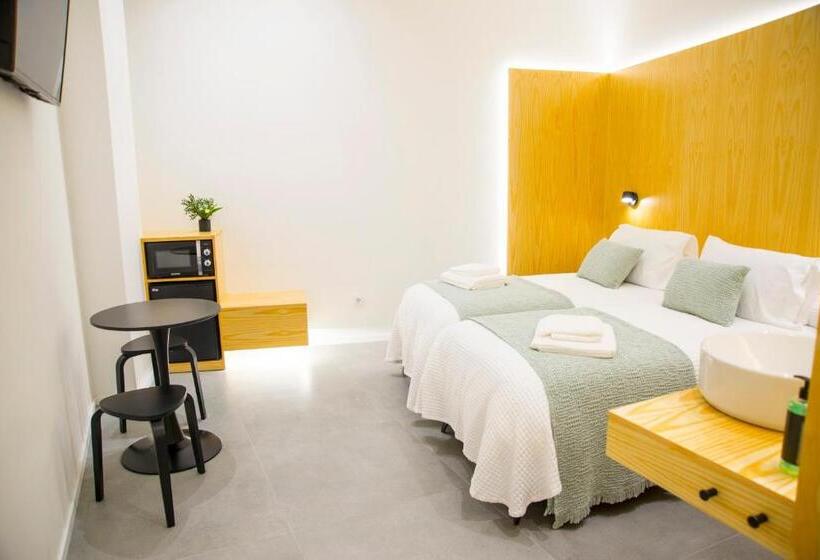 بنسيون Kalidas Hostel Suites