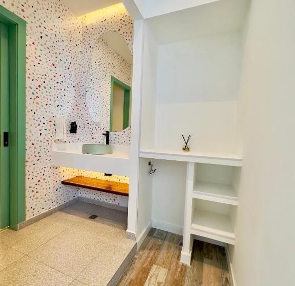 פנסיון Nomadic Design