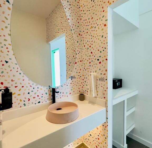 پانسیون Nomadic Design