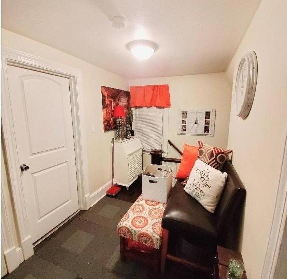 펜션 Room In Apartment   Blue Room In Delaware