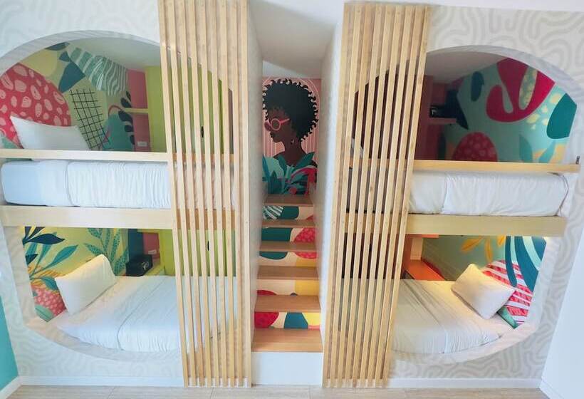 פנסיון Nomadic Design