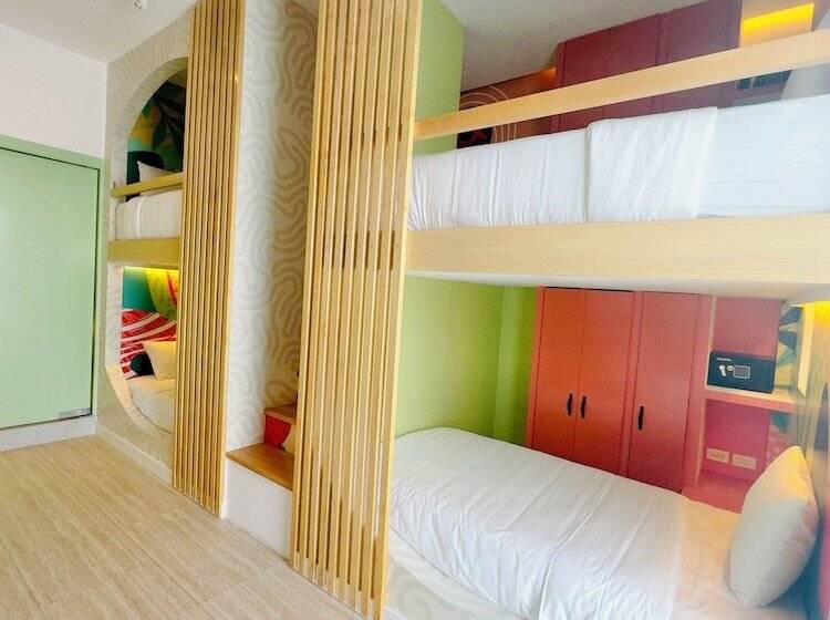 پانسیون Nomadic Design