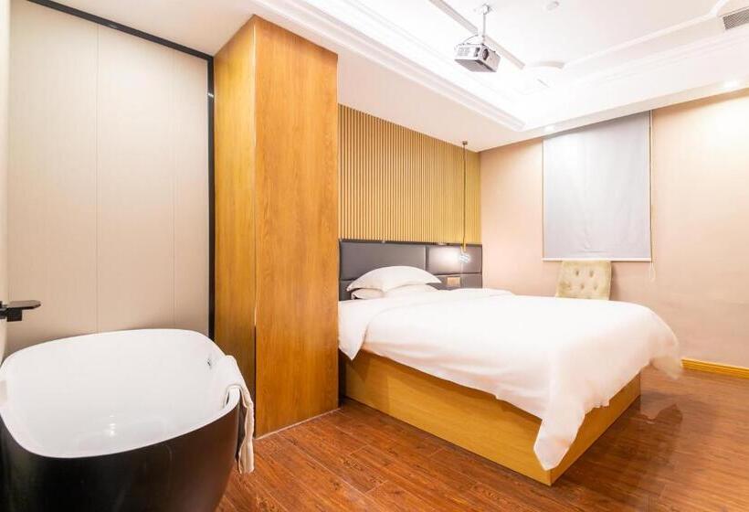 Puzzle Hotel   Zhongshan 8th Road Chenjiaci Subway Station Branch