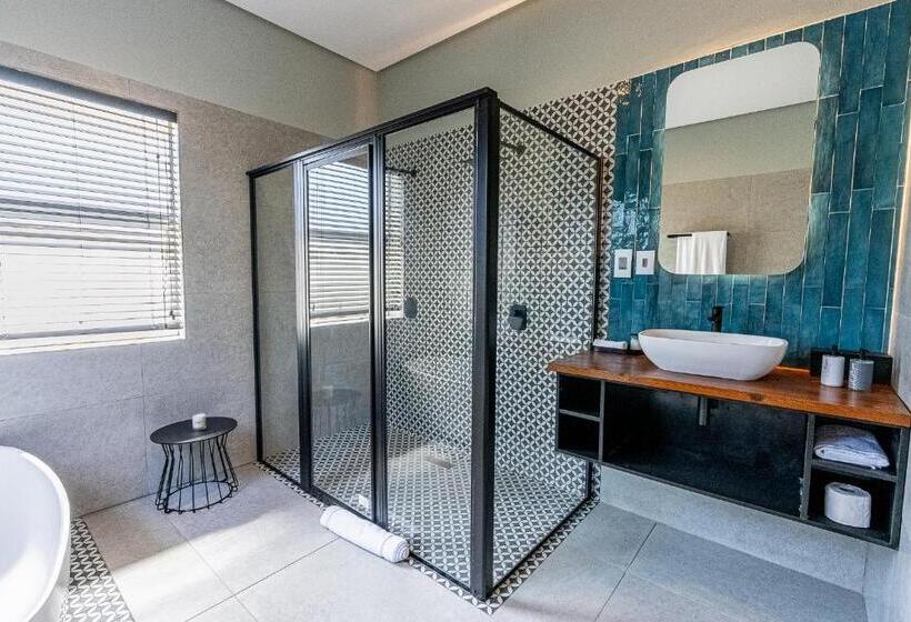 Beach Wood Boutique Hotel & Resort