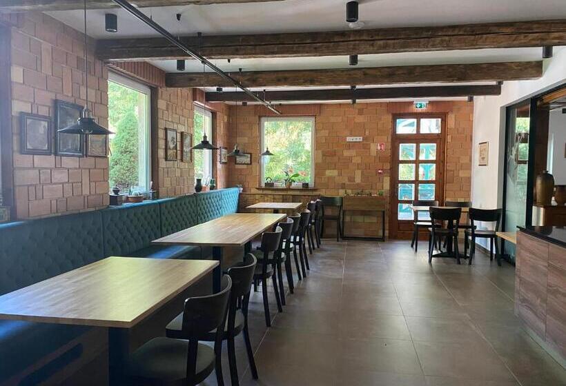 مبيت وإفطار A Fogadó