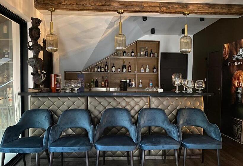 مبيت وإفطار A Fogadó