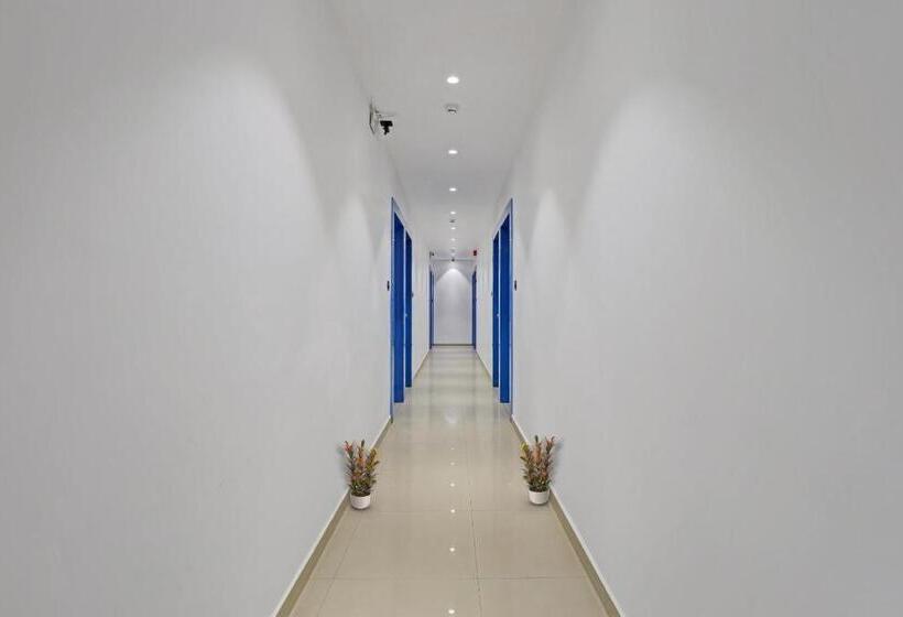 Collection O Hotel Leo Palace