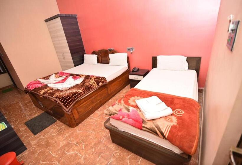 Green View Hotel & Resort