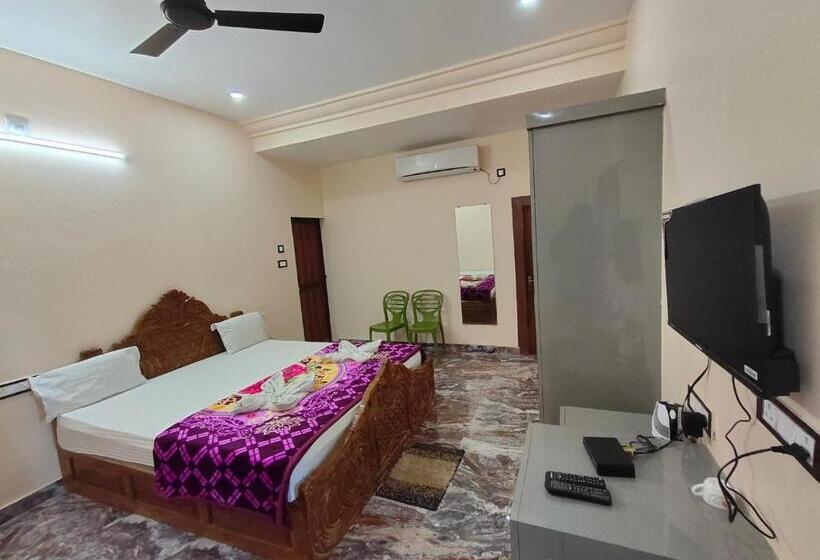 Green View Hotel & Resort