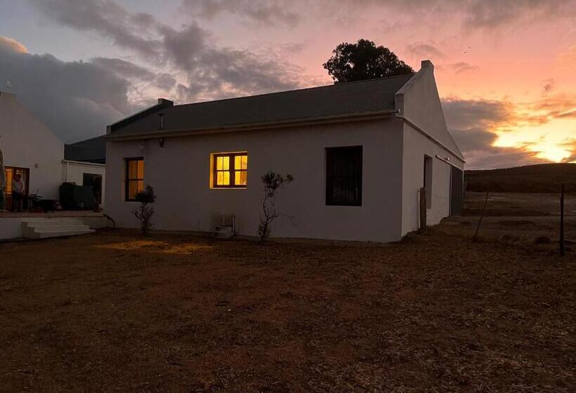 هتل Alchemy Retreat Entire Karoo Guest Farm Barrydale