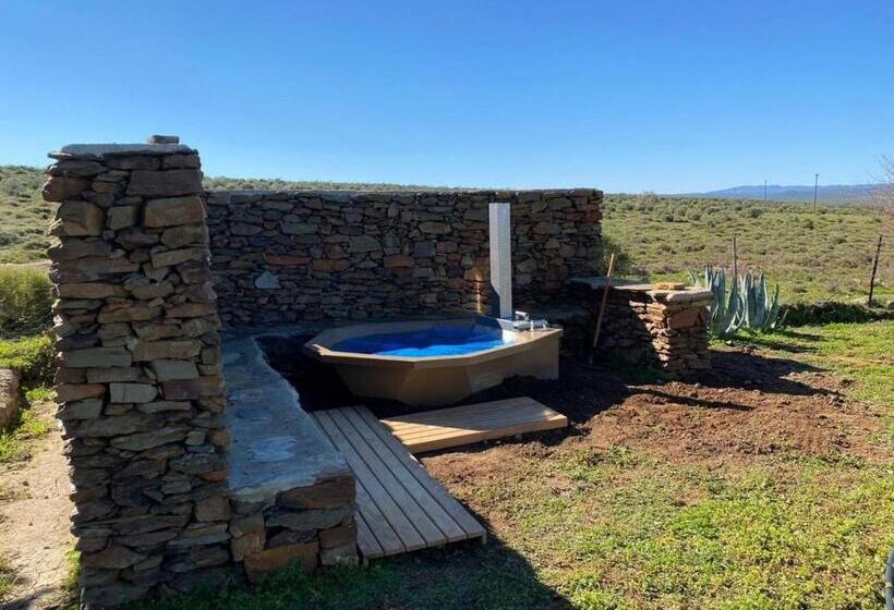هتل Alchemy Retreat Entire Karoo Guest Farm Barrydale