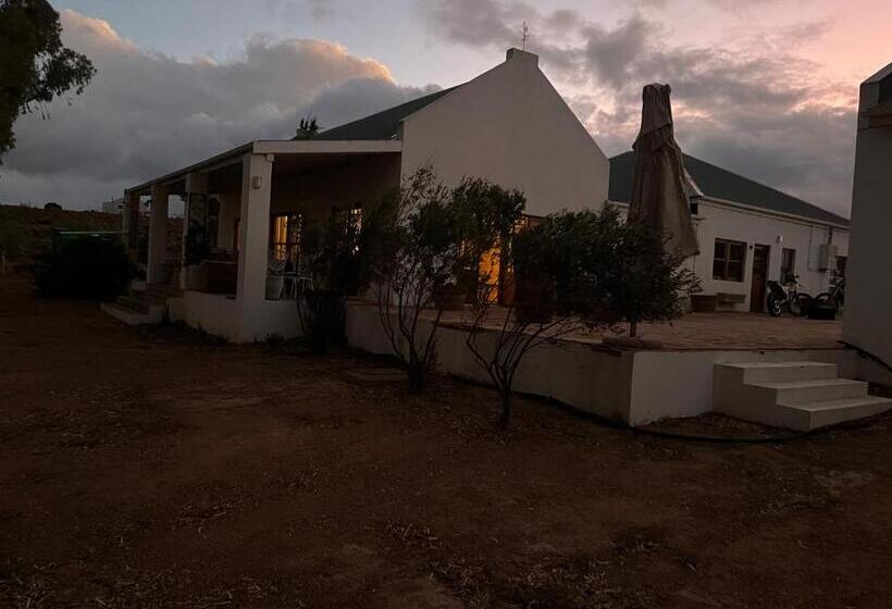هتل Alchemy Retreat Entire Karoo Guest Farm Barrydale