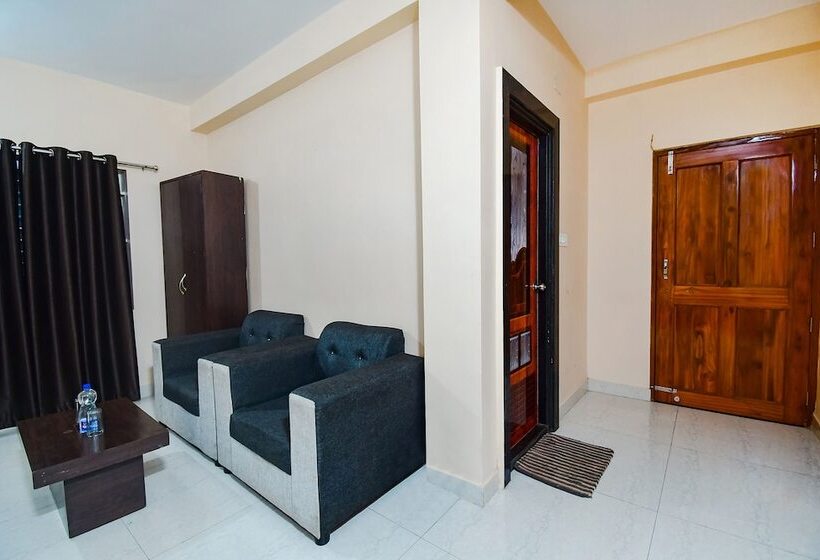 בית מלון כפרי Fabexpress Shree Residency