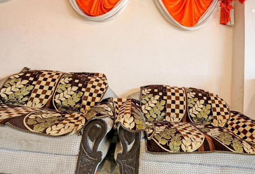 בית מלון כפרי Flagship Siddhi Banquet And Hall