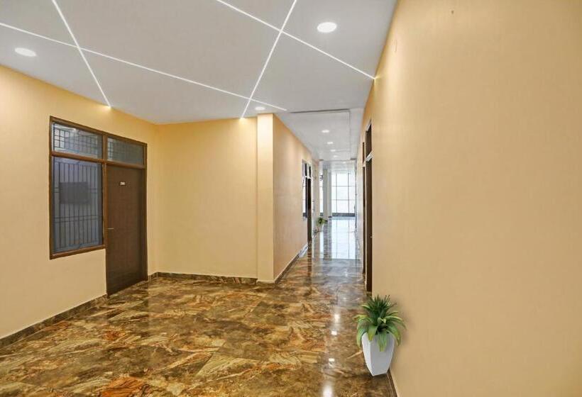 בית מלון כפרי Flagship Siddhi Banquet And Hall