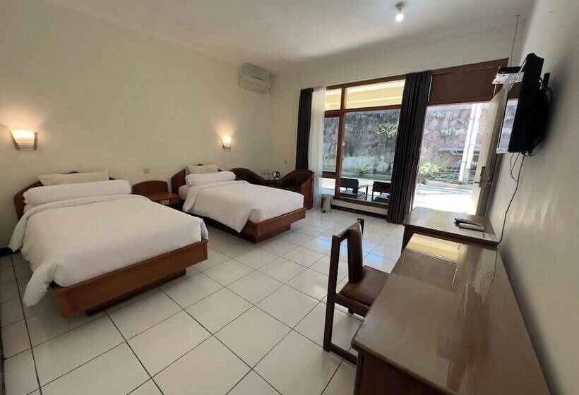 酒店 Front One Resort Indraloka Temanggung