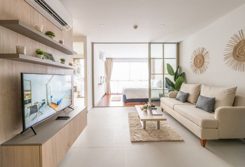 酒店 Homa Si Racha