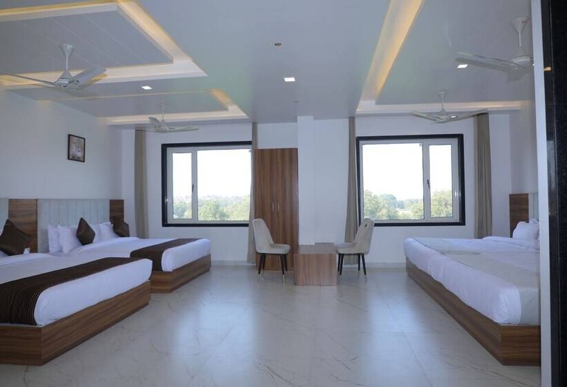 فندق Imagica Resorts