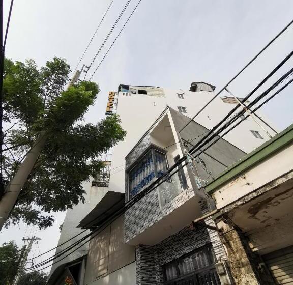 هتل Khách Sạn Hoa Cúc