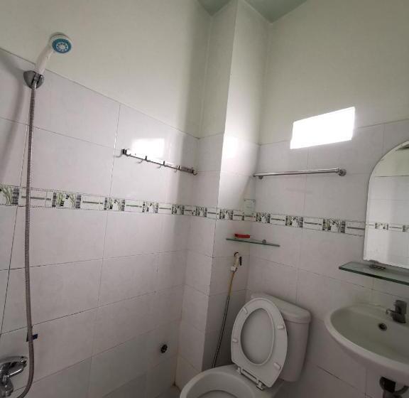 هتل Khách Sạn Hoa Cúc