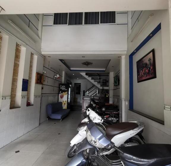 هتل Khách Sạn Hoa Cúc