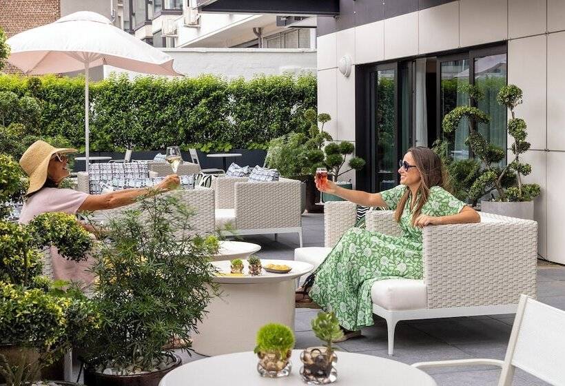 בית מלון כפרי L Avenue